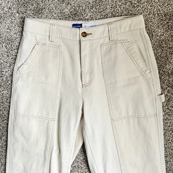 Old Navy Women's Beige Straight Leg Jeans - Picture 2 of 5